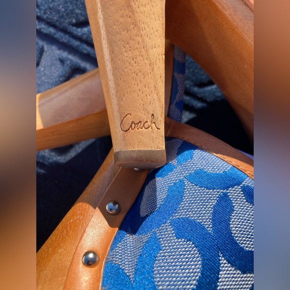 COACH Bacall Blue High Heels Clogs Wooden Platforms
Sz. 7.5 B - Picture 6 of 10